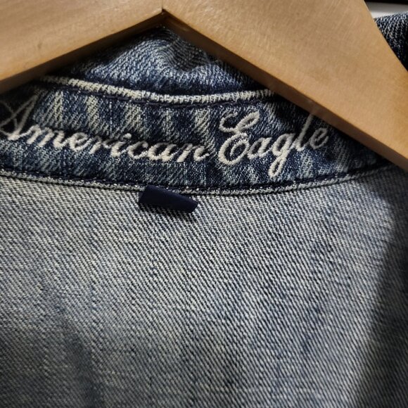 American Eagle Outfitters Women's Denim Jean Jacket size Medium - Picture 5 of 6